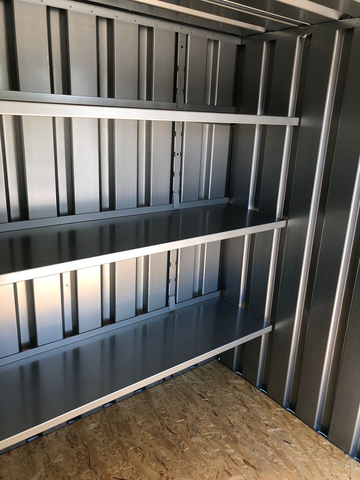 Container Regale 2 Meter mit einfachem Stecksystem - SET (3xRegalböden)