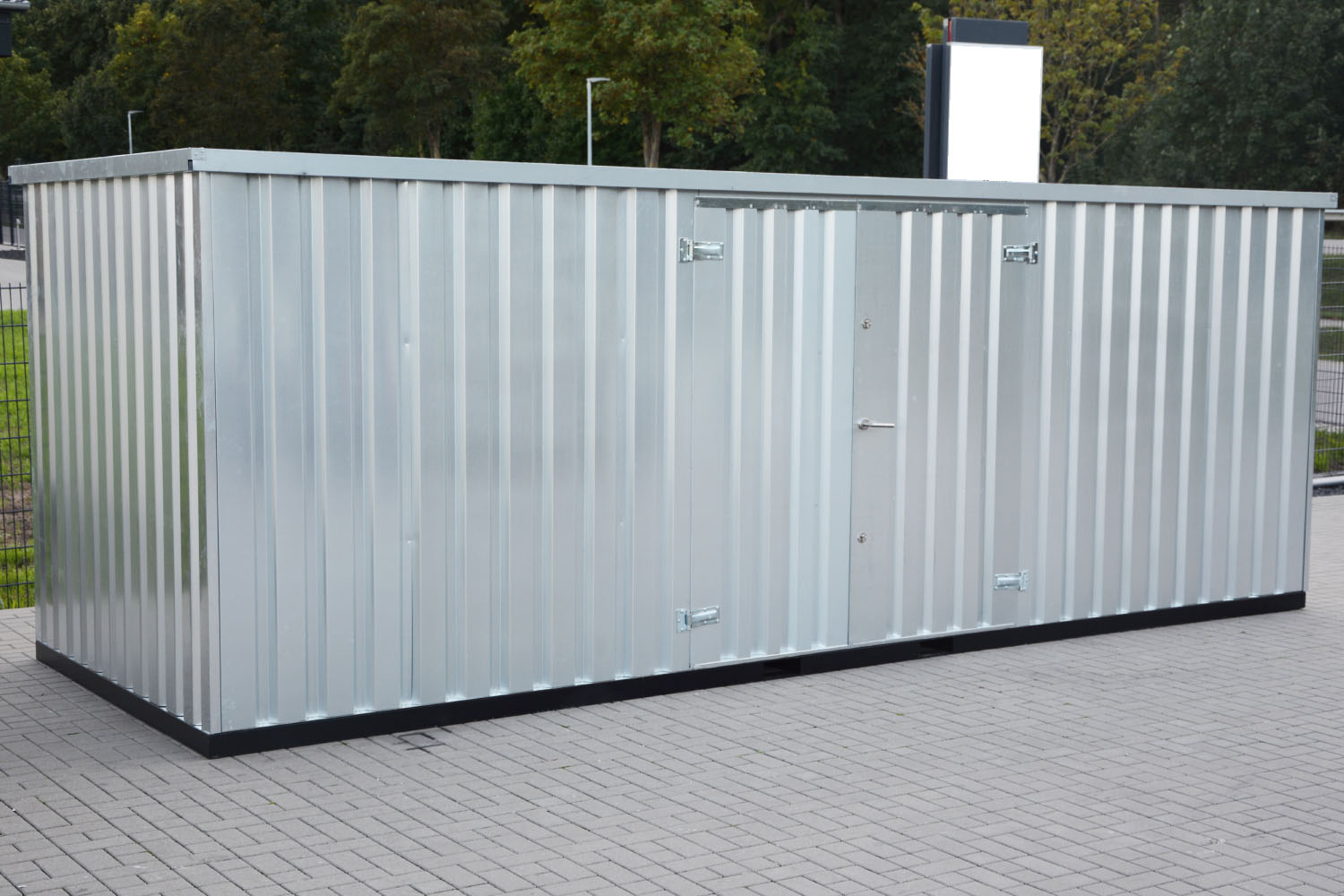 5m Großer Spezial Blechcontainer mit Doppelflügeltür auf der langen Seite