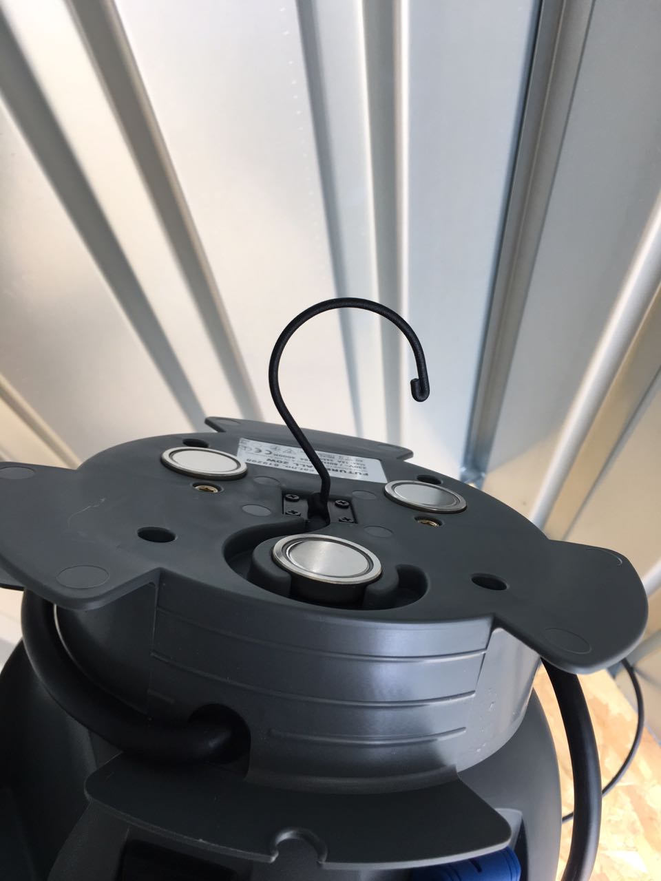 Container Elektropaket mit Leuchte und Steckdosen
