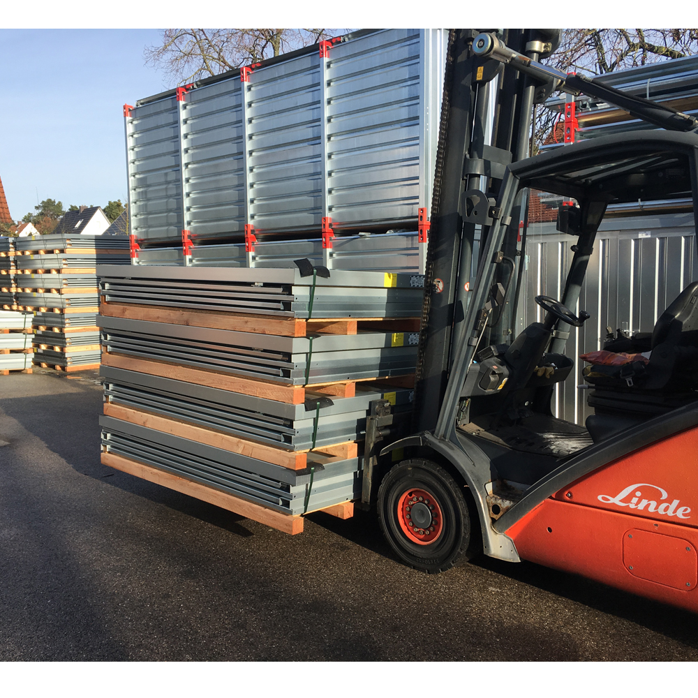 Container Stapler Transport