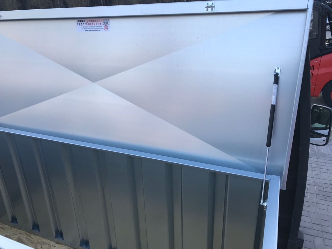 Robuste Werkzeugbox - kompatibel mit Pritschenfahrzeuge